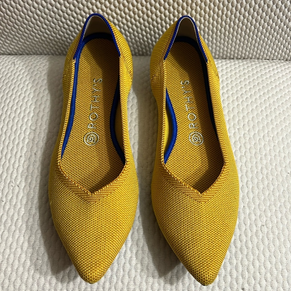 ROTHY’S Pointy Flat Shoes